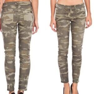 2/$30 Seven7 Distressed Camo Ankle Length Skinny Mid Rise Denim Jeans